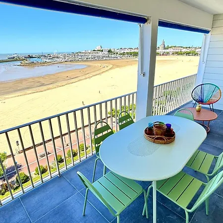 La Ligne Bleue Apartment *