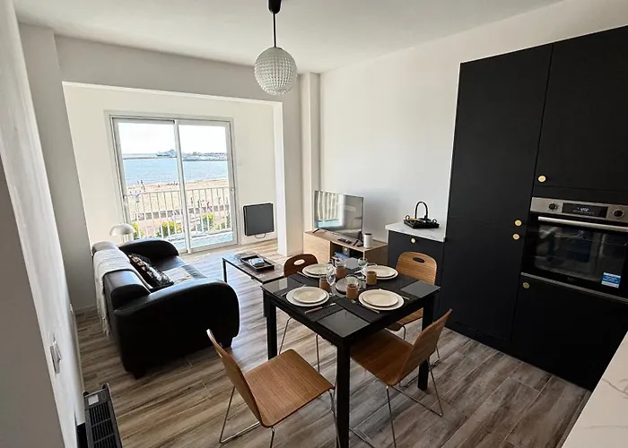 La Ligne Bleue Apartment